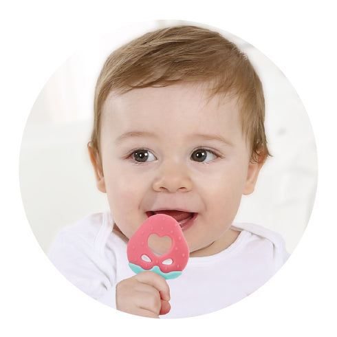 カミカミBaby イチゴ イチゴモチーフのかわいい歯がため 写真映えにも