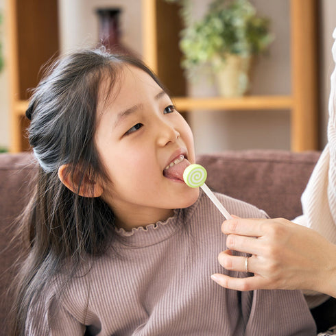 舌クリーナー マスカット 柔らかいラバーで舌を傷つけずに口臭予防