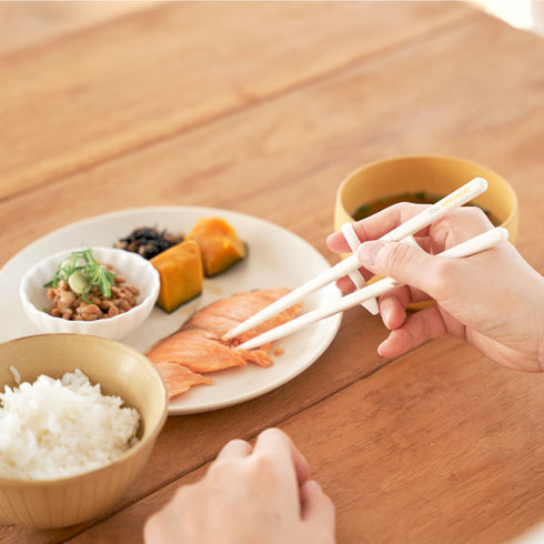 【入学～手の小さい大人】エジソンのお箸Ⅱ　右手用　綺麗に持てて正しく使えるお箸