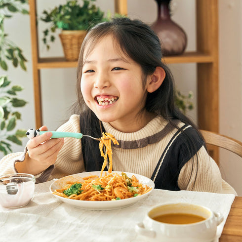 【3歳ごろ～】フォーク&スプーン キッズ マルチケース付き ネコ　ステップアップに最適な大きめサイズ