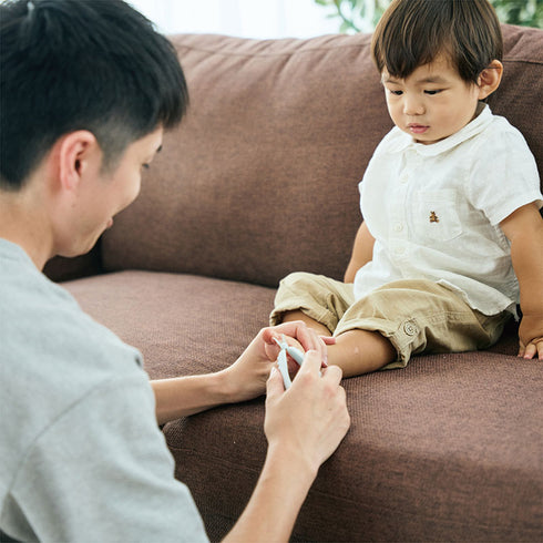 にぎってチョッキン爪切りはさみ ナミナミ刃で仕上げヤスリいらず