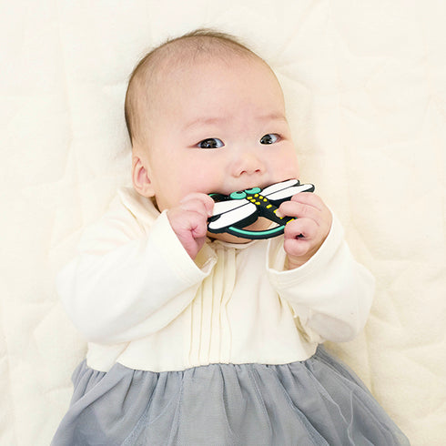 カミカミBaby おにやんま君　大人気虫よけグッズとコラボの歯がため！？