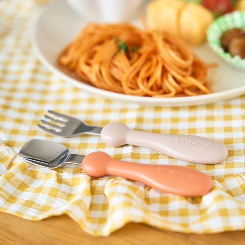 【1歳ごろ～】フォーク＆スプーン　プチ　カバー付　テラコッタ　人気のアースカラーのカトラリー