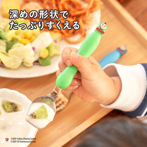 【1.5歳ごろ～】フォーク&スプーン ケース付　きかんしゃトーマス　マスコット付きのフォーク&スプーン　持ち運びに便利なケース付き