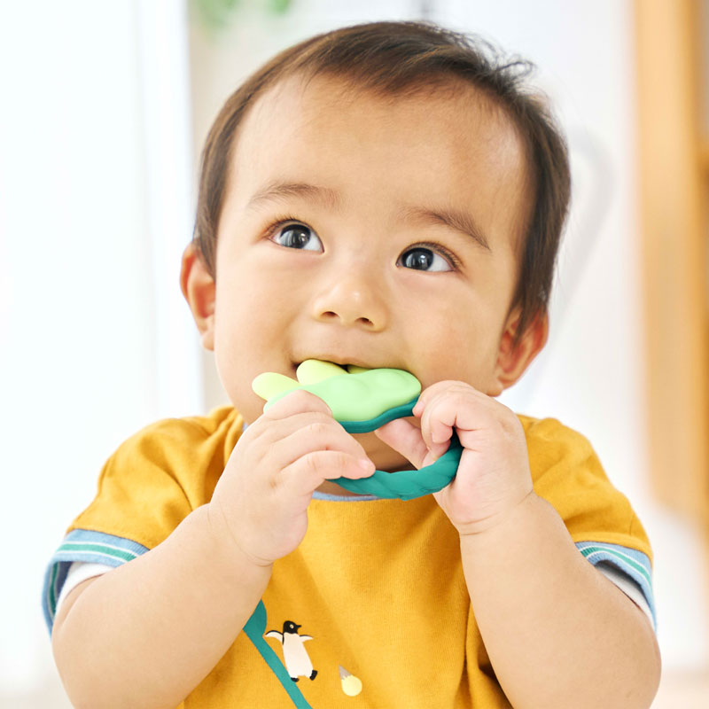 4枚のバナナの皮で喉付き防止の形状になっています