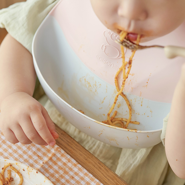 しっかり素材で食べこぼしを逃がさない